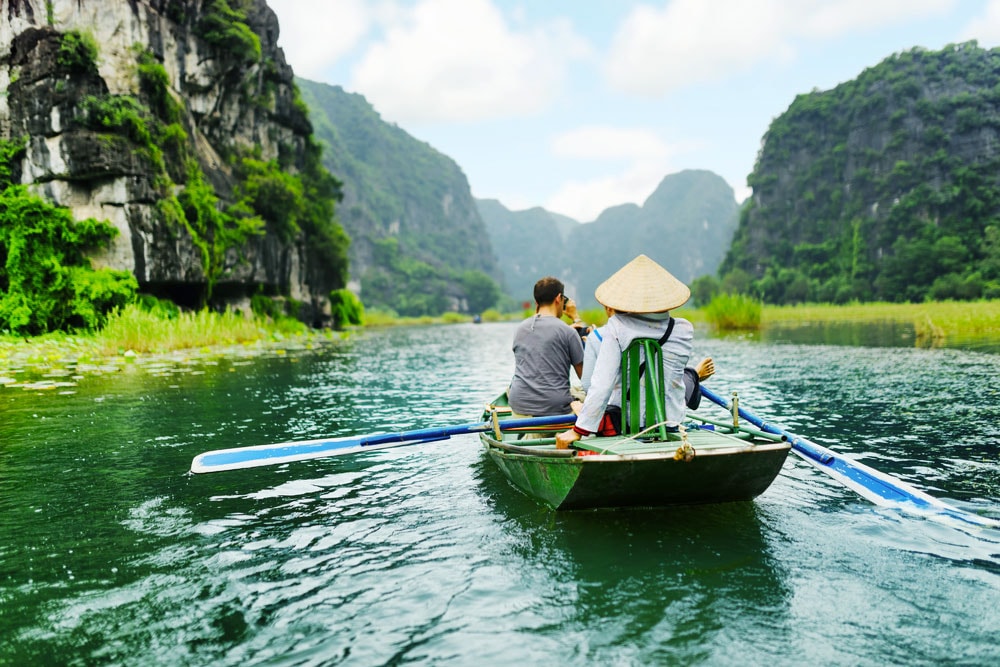 14 Days Hanoi-Sapa-Halong Bay-Hue-Hoian-Ho Chi Minh-Mekong Detla Vietnam Tour