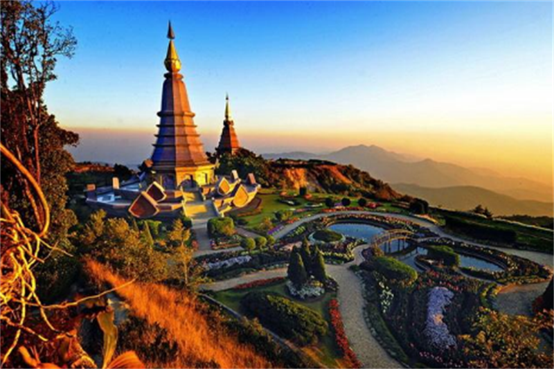 5 Days Classic Laos Tour Vientiane, Luang Prabang